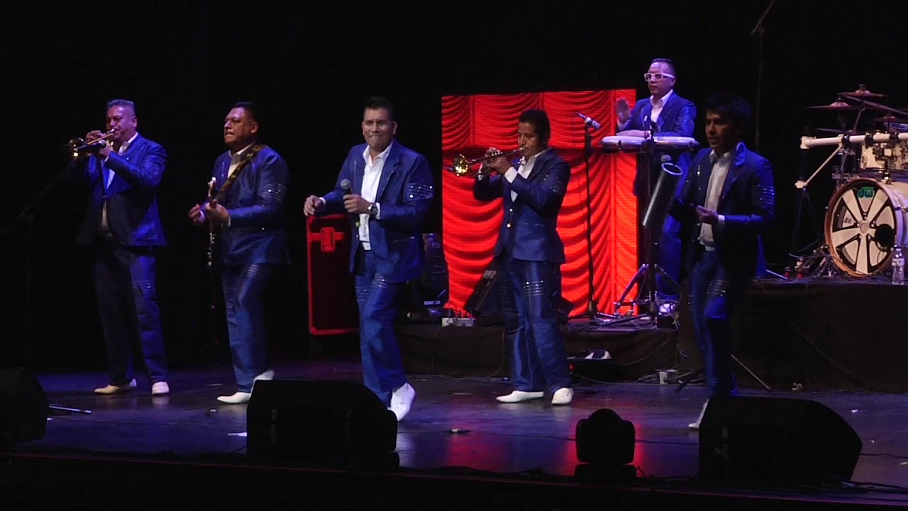 Internacional Carro Show - Amor Añejo (En vivo en el Teatro Metropolitan)