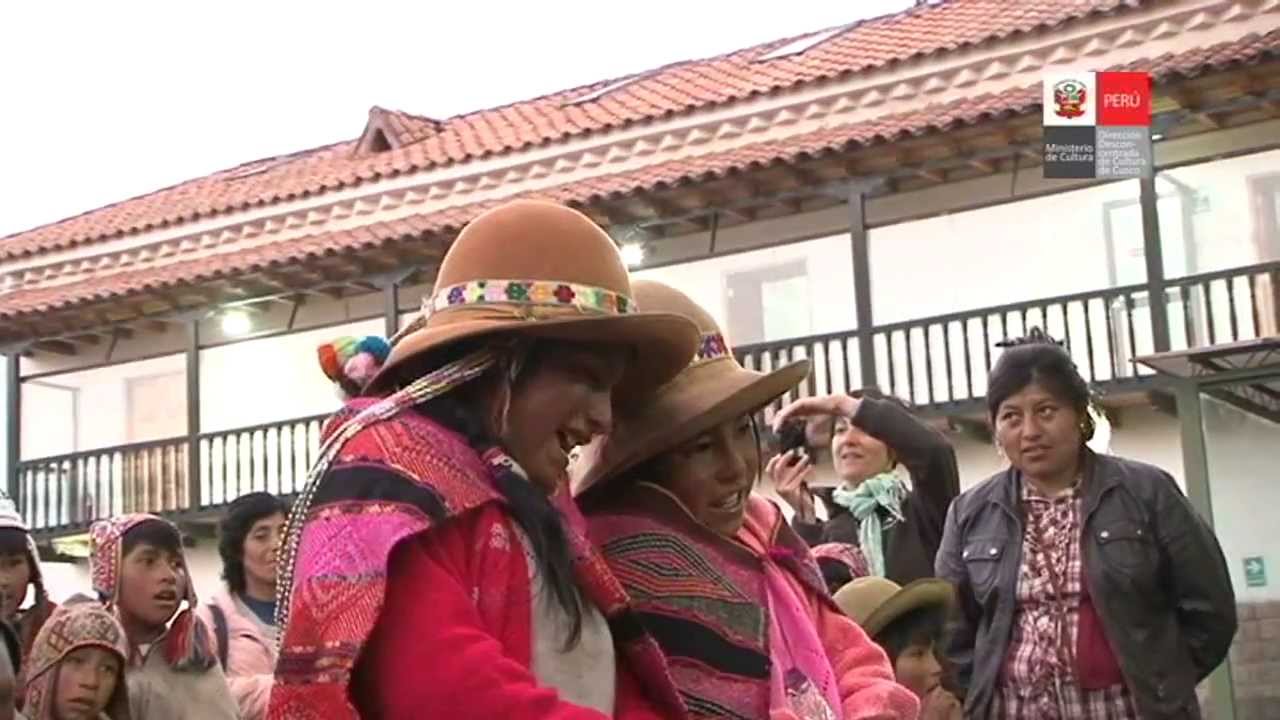 NIÑOS DE LA NACIÓN Q´ERO EN CUSCO