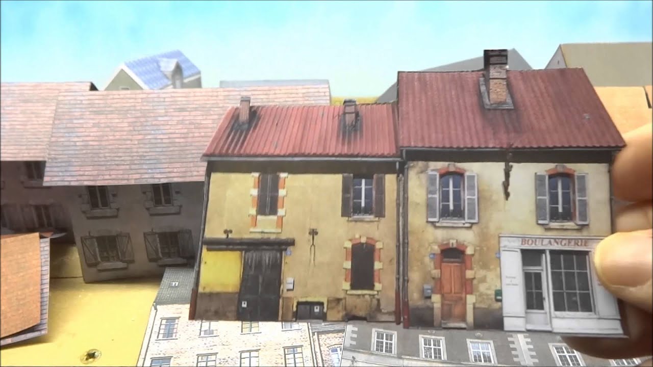 Bâtiments en papier pour réseau ferré français miniature en HO