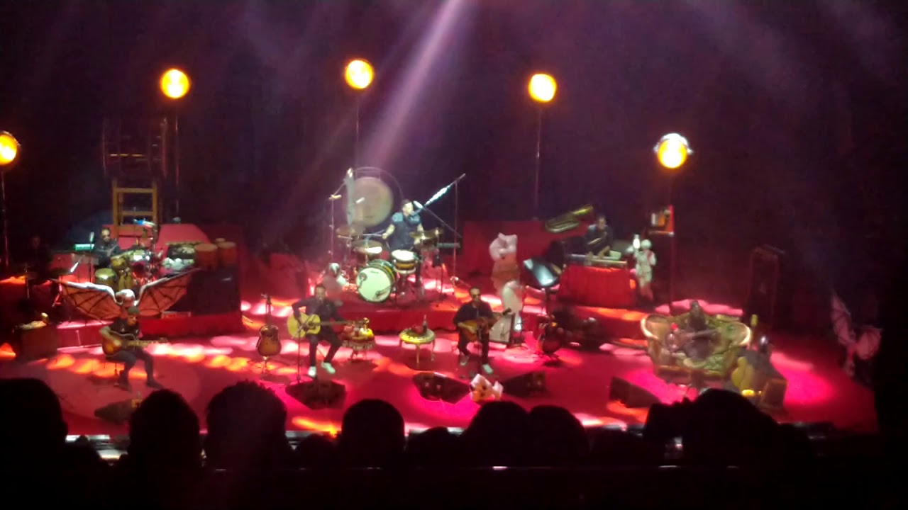 Molotov - Lagunas metales (Teatro Metropólitan)