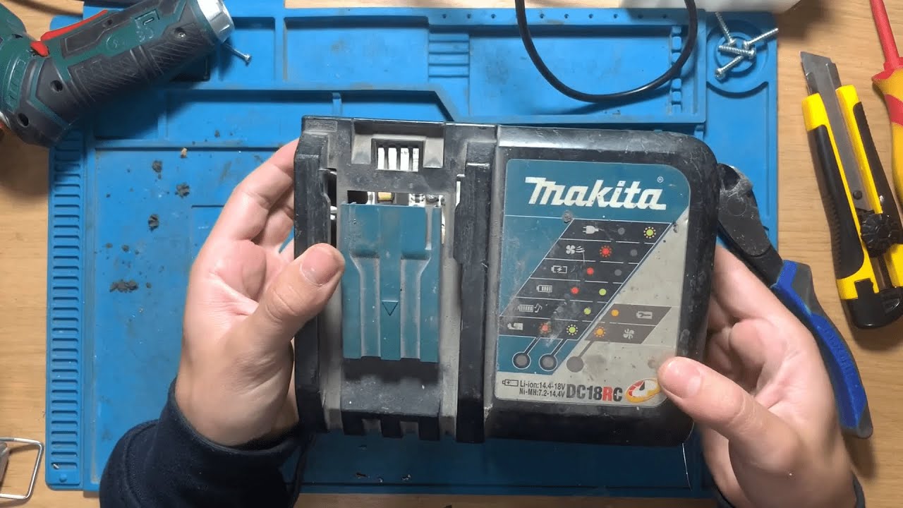 Common Problem With Makita Chargers Makita Battery charger DC18RD Fix | Today I Will Fix