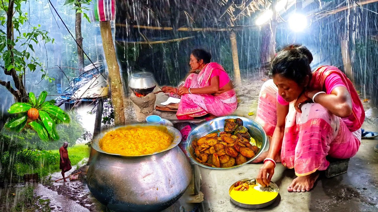 It's always raining & Fishing in heavy rain। Heavy rain cooking। Cooking traditional Food Khichuri