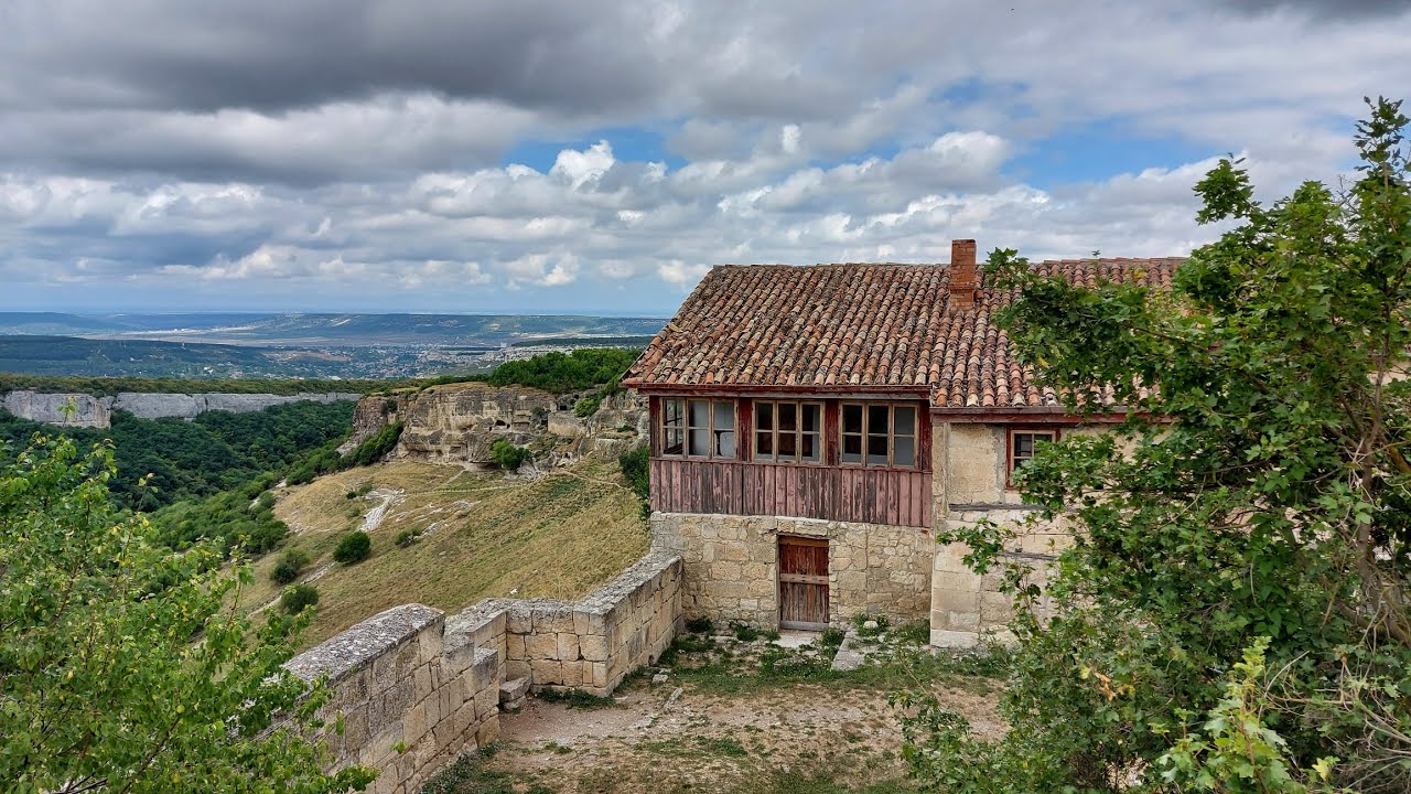 ⛰🌞👀 Пещерный город Чуфут-Кале ♥️.Очень интересная история классного экскурсовода!!!👍💥 05.08.2024