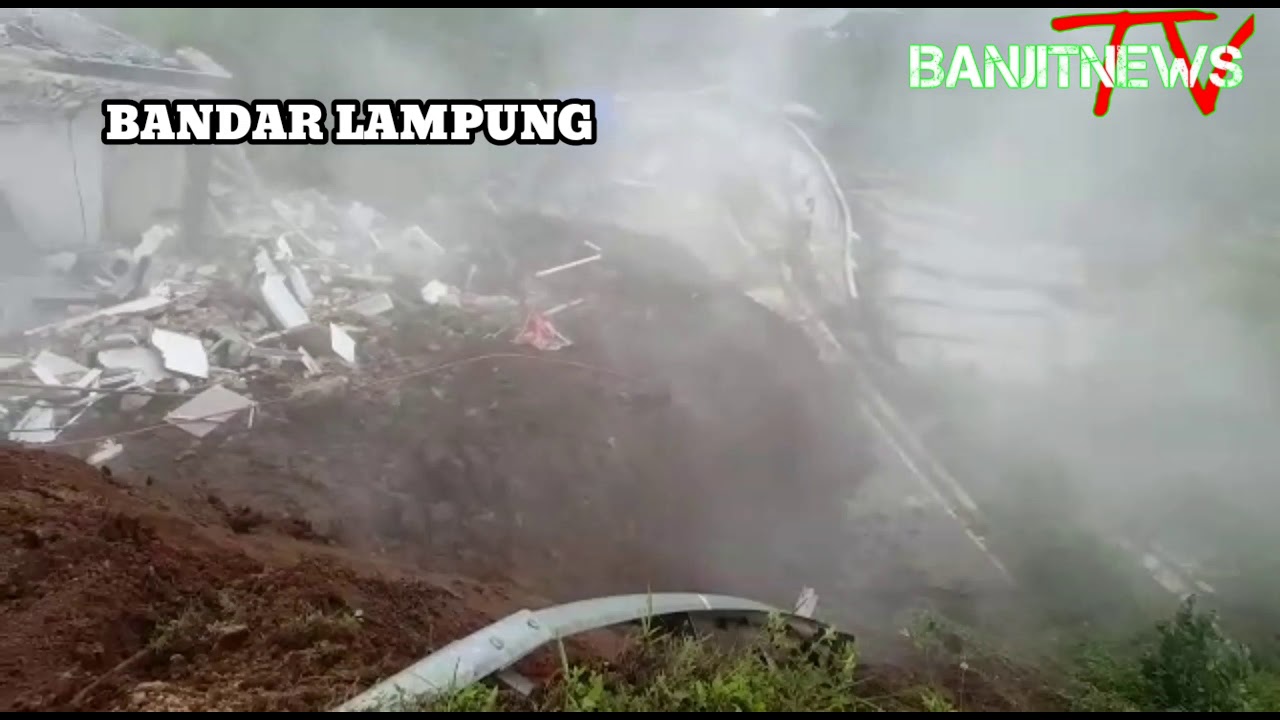 BANJIT NEWS TV.VIDIO AMATIR WARGA RUMAH MEWAH LONGSOR CITRALAND BANDARLAMPUNG