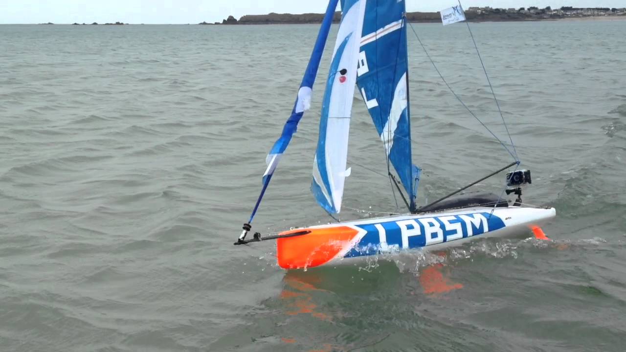 Voilier rc classe Imoca: embarquement immédiat!