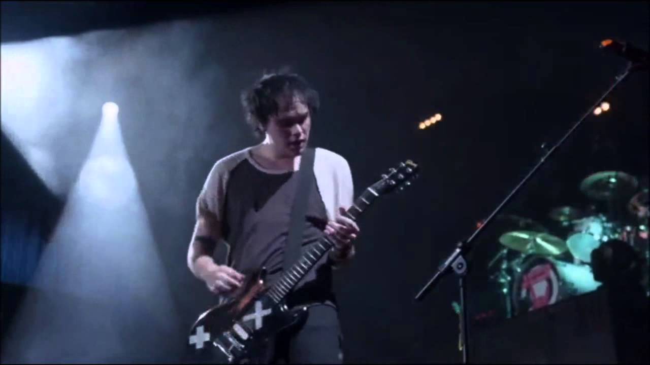 She Looks So Perfect - How Did We End Up Here DVD