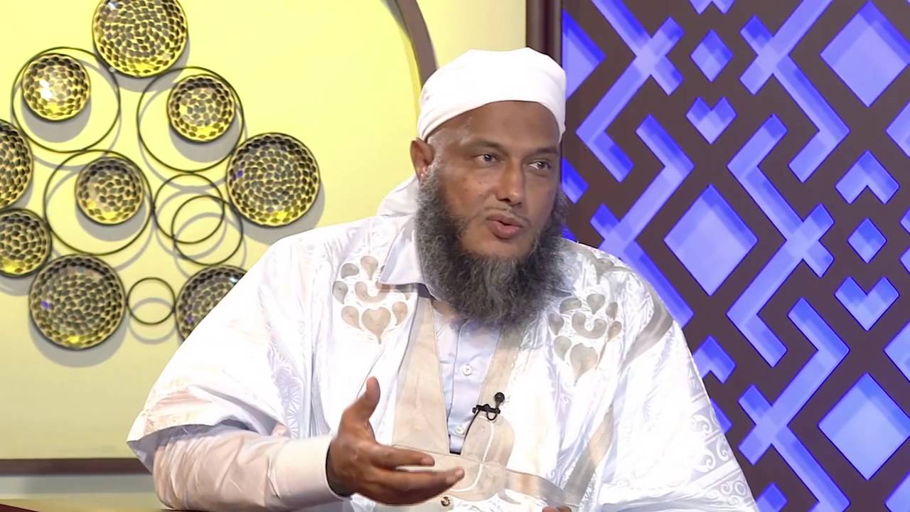 هل يشترط اكتمال عدد معين من المصلين لإقامة صلاة الجمعة؟ #معالم