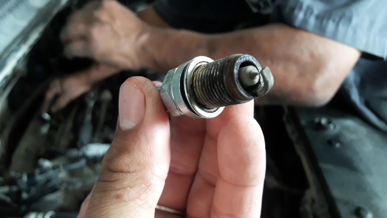 How to remove and replace spark plugs on a 2007, 3.8L hyundai entourage limited