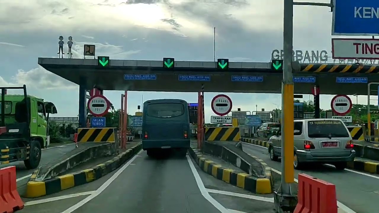 Gerbang Tol Tambak Sumur meuju Gerbang Tol Krian