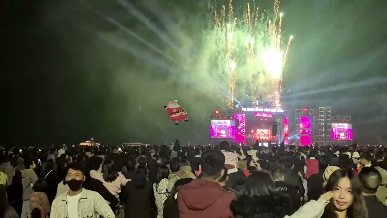 New Year's 2025 countdown Halong Vietnam