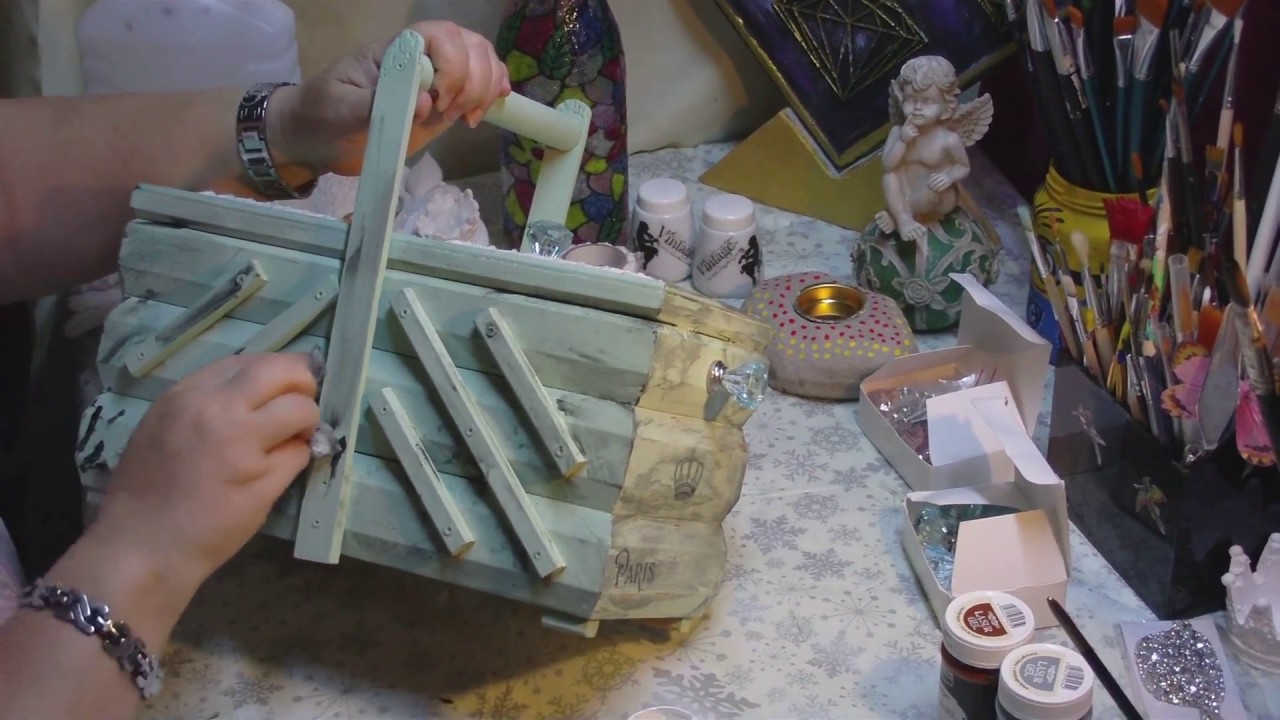 altes Nähkästchen mit Sprüh Kreidefarbe in shabby chic umgestaltet