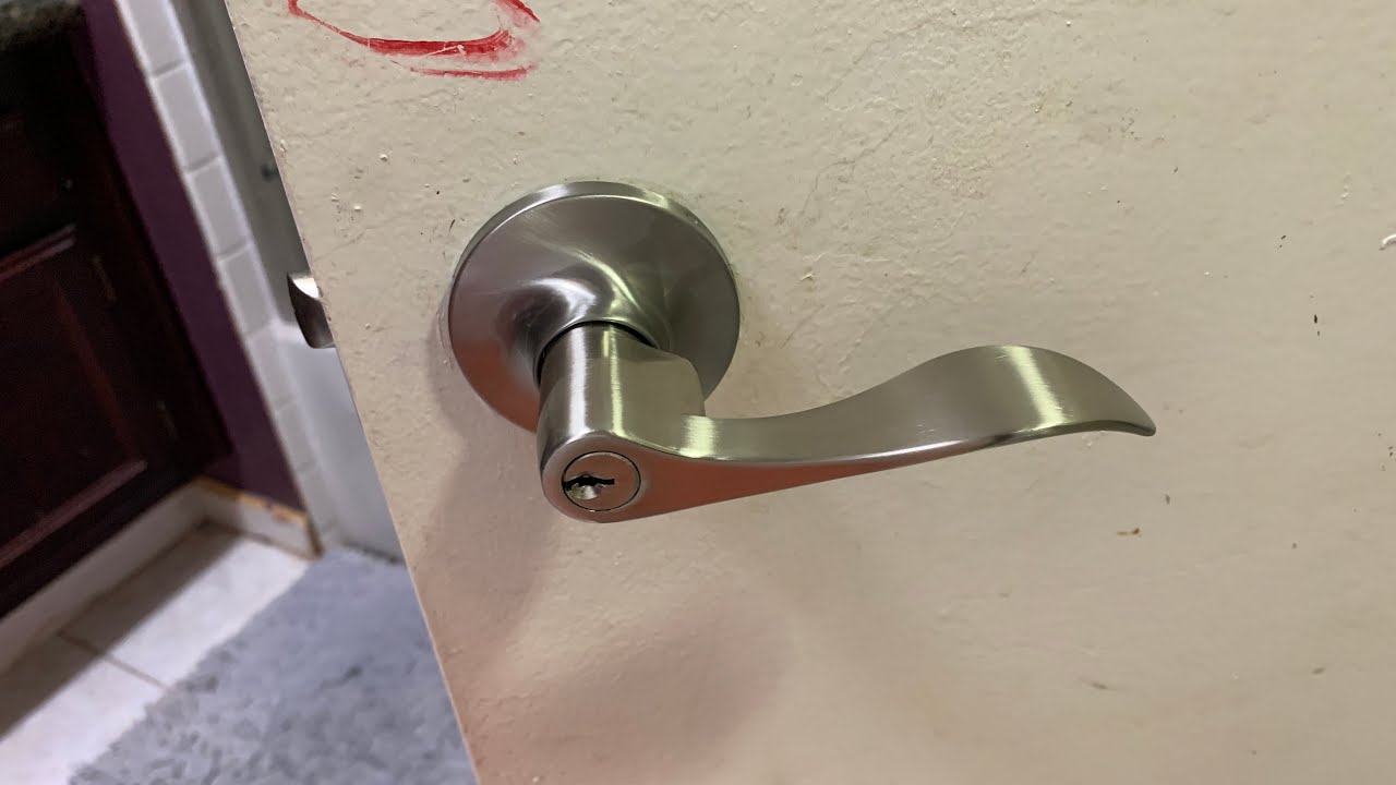 Taftek AML101 non-reversible door lock