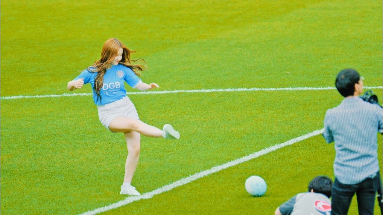 시축하는  MOMOLAND(모모랜드) 낸시 @190526 대구FC 축하공연 [4k Fancam/직캠
