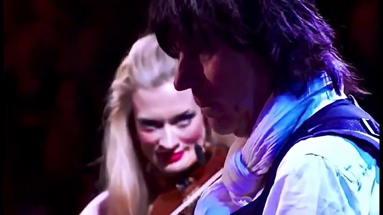Lizzie Ball and Tal Wilkenfeld Two Beautiful Ladies Go Down to the X-Roads with Jeff Beck