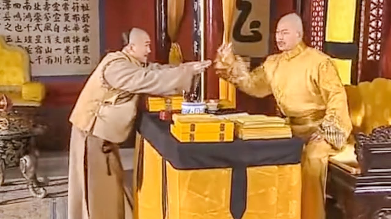 鄉野郎中惹怒皇上犯下死罪，哪料他身後有大人物撐腰，皇上得知都不敢再動他！
