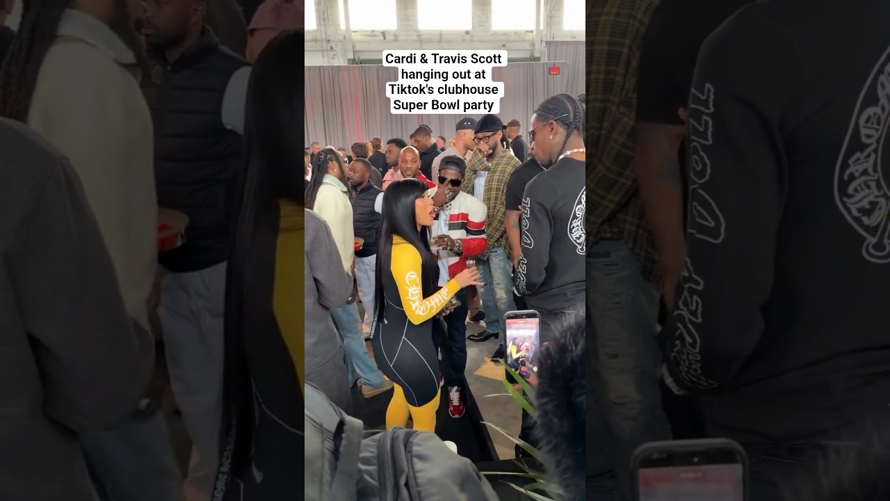 Cardi ignoring Quavo at Tiktok's clubhouse Super Bowl party