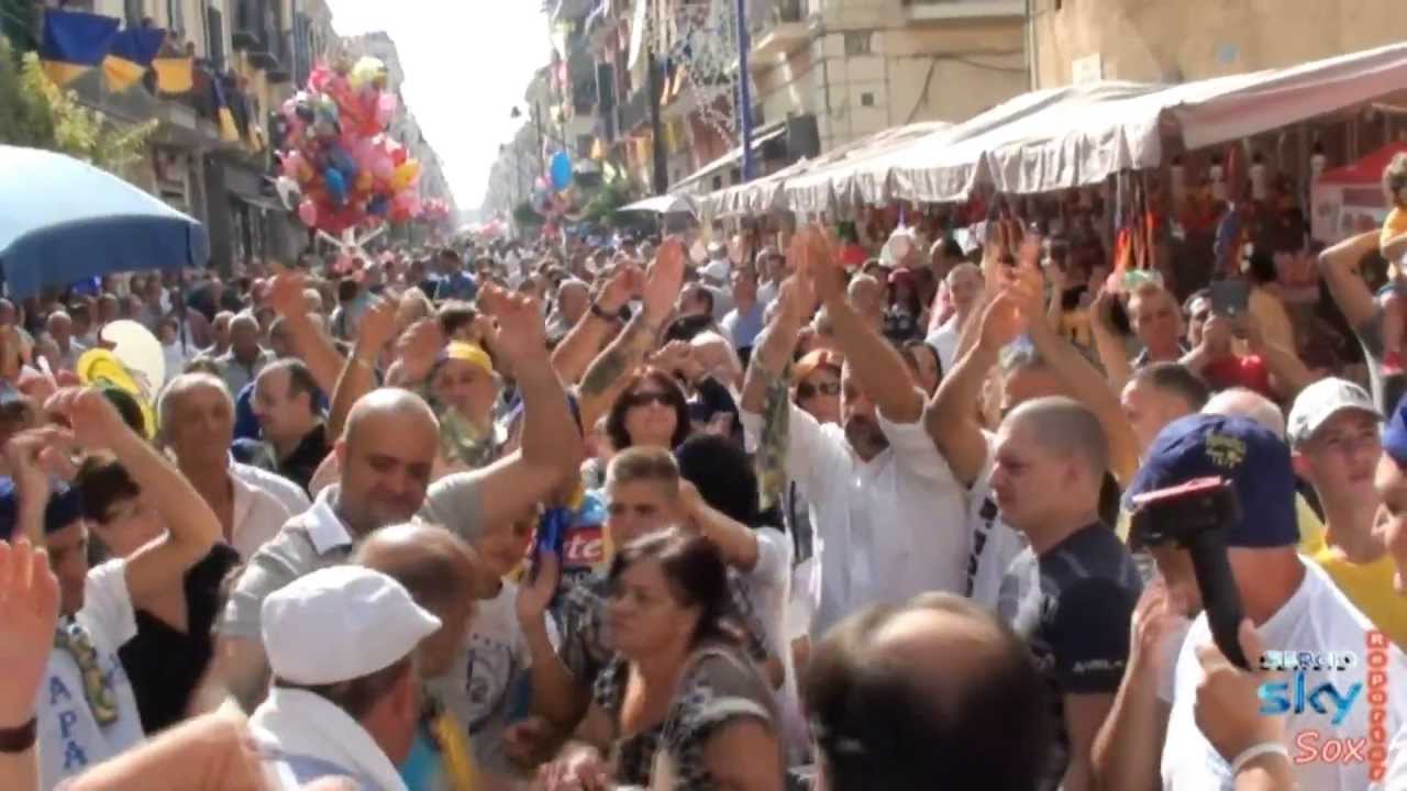 Barra 2013 (Prima alzata la mitica paranza a' papera)