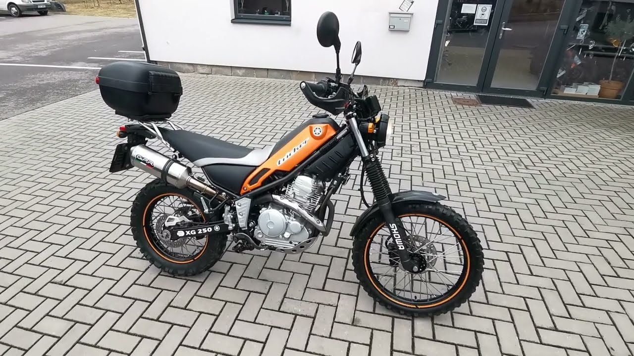 Yamaha XG 250 Tricker
