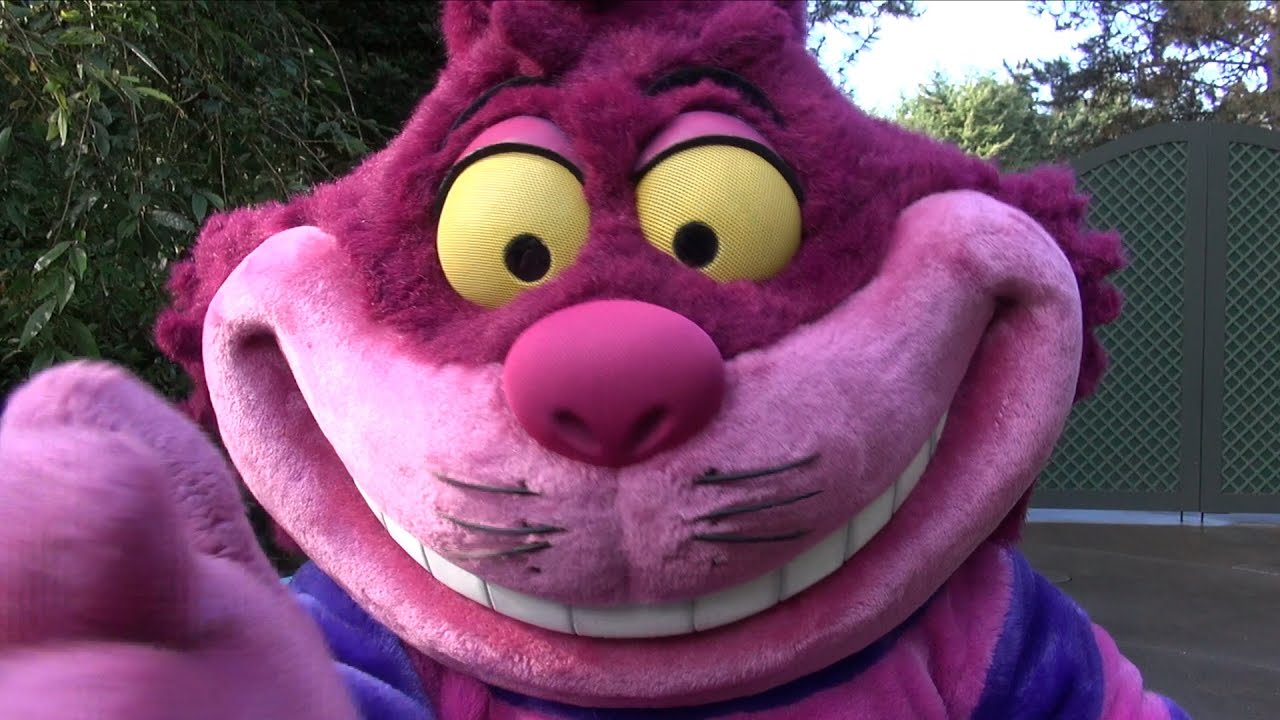Cheshire Cat Meet and Greet at Disneyland Paris for 2016 Halloween Time - Le Chat de Chester