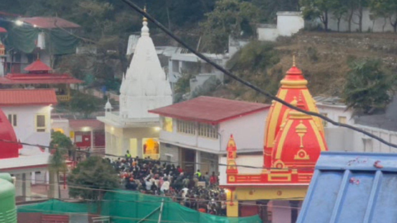 Kainchi Dham Yatra, Beautiful journey from Kathgodam to Delhi