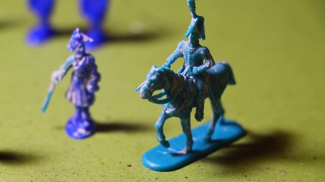 (Defective trees and overcoats) 1/72 Hat french line infantry in overcoats set up and paint by IHOT