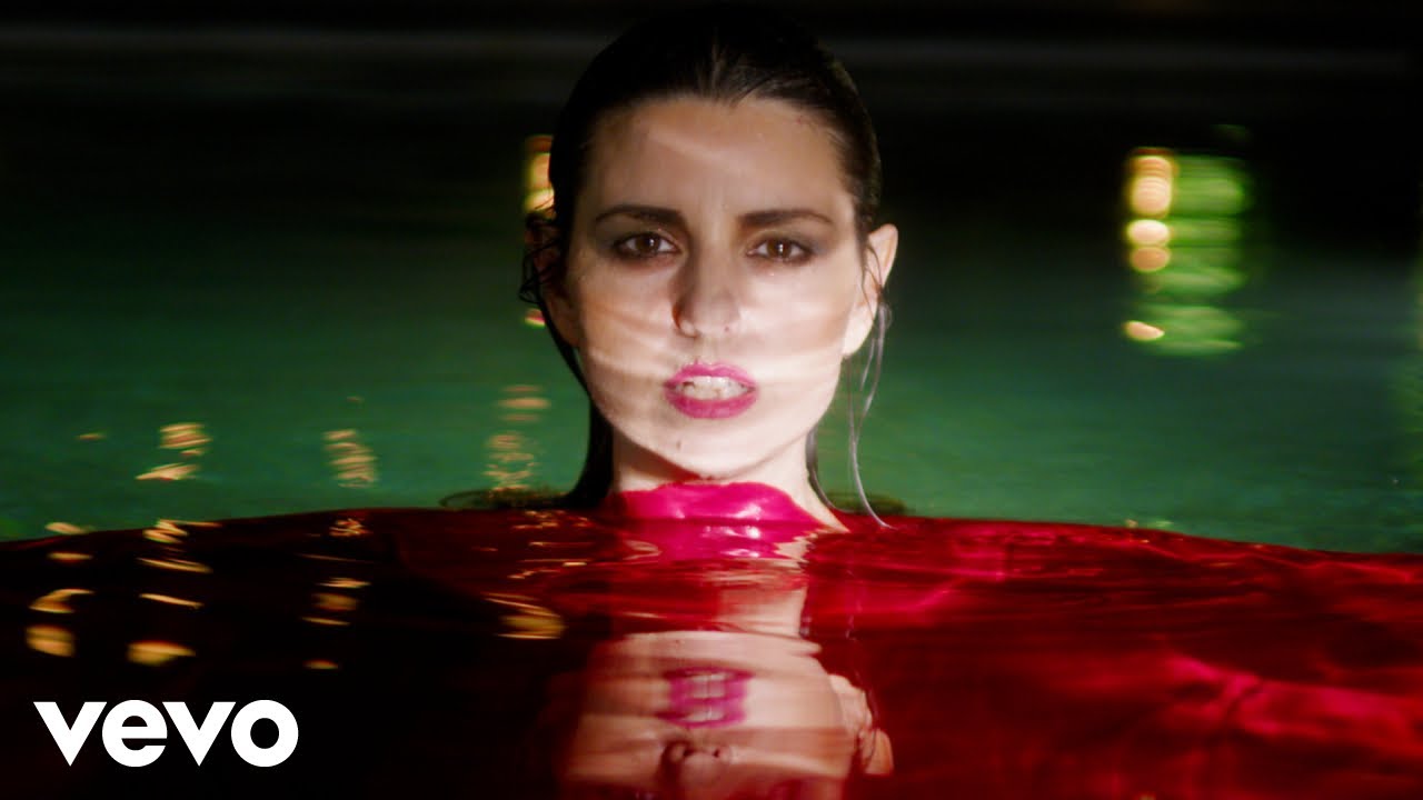 Geneva Jacuzzi - Scene Ballerina (Official Video)