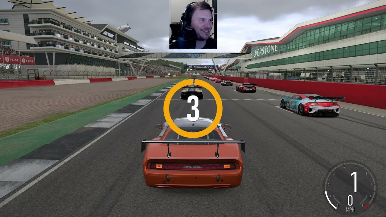 СТАРТ ПОСЛЕДНИЙ: Многопользовательский режим GT: гонка за лидерами на Challenger! (Forza Motorsport)