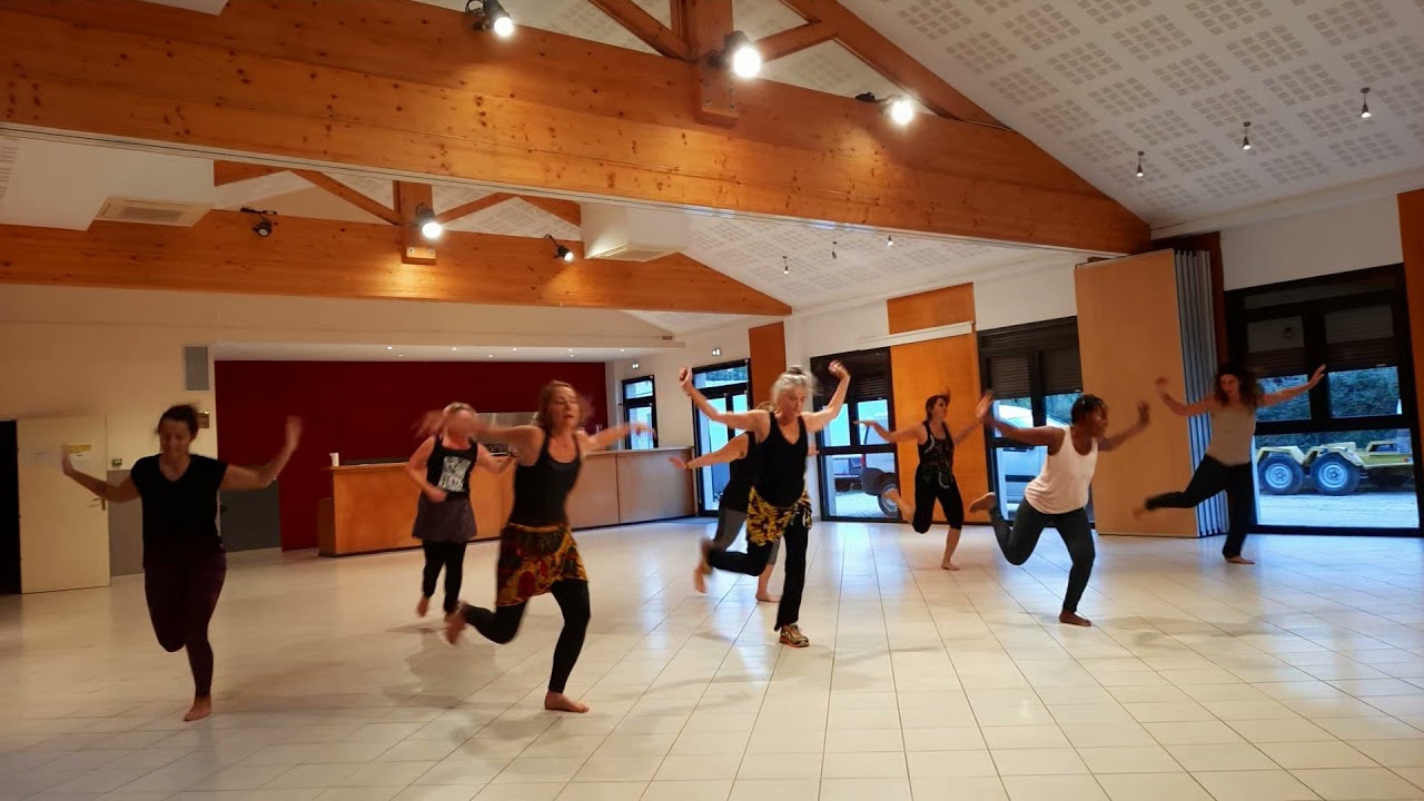 Danse Africaine dans le sud Ardèche le lundi soir avec Tialou Danse p'ti model