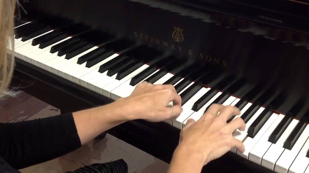 Suzuki Piano - Christmas Day Secrets
