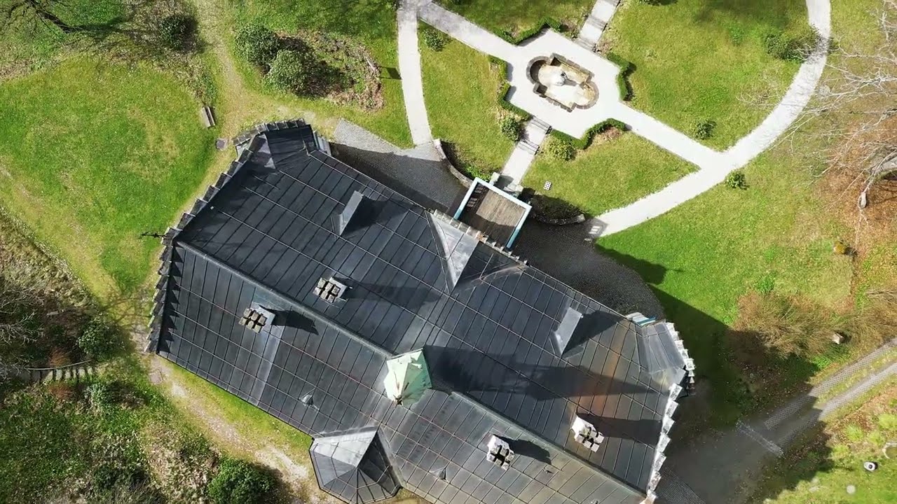 Schlo&szlig; Oberzwieselau - Schlo&szlig; Buchenau - Gut Oberfrauenau - Drohnenflug Bayerischer Wald - Cinematic