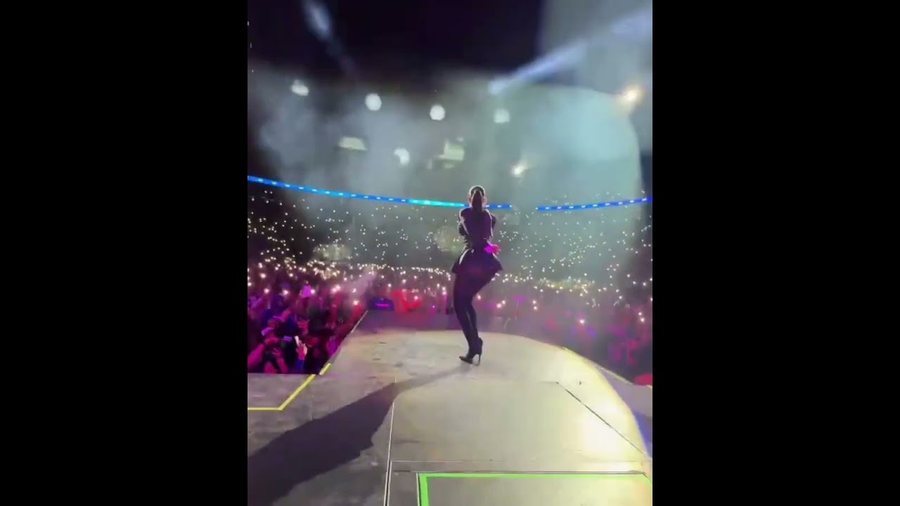 YAILIN LA MAS VIRAL BING BONG EN VIVO CONCIERTO DJ ADONI PRUDENTIAL CENTER