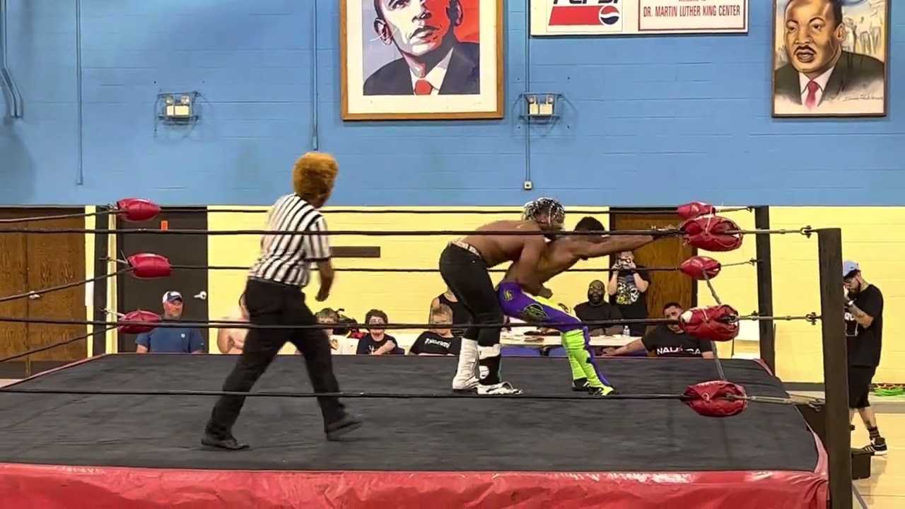 Isaiah Moore vs Rampage Santana