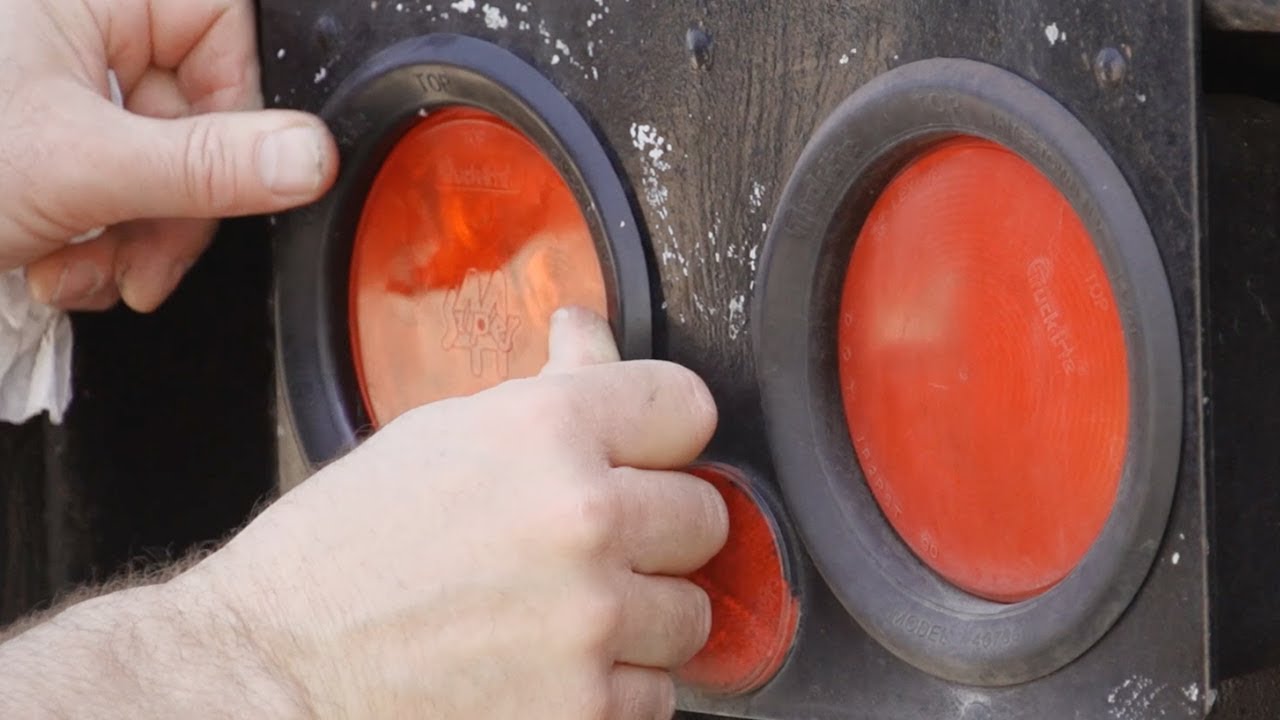 Truck-Lite Tech Desk  |   Which goes first - Grommet or light?