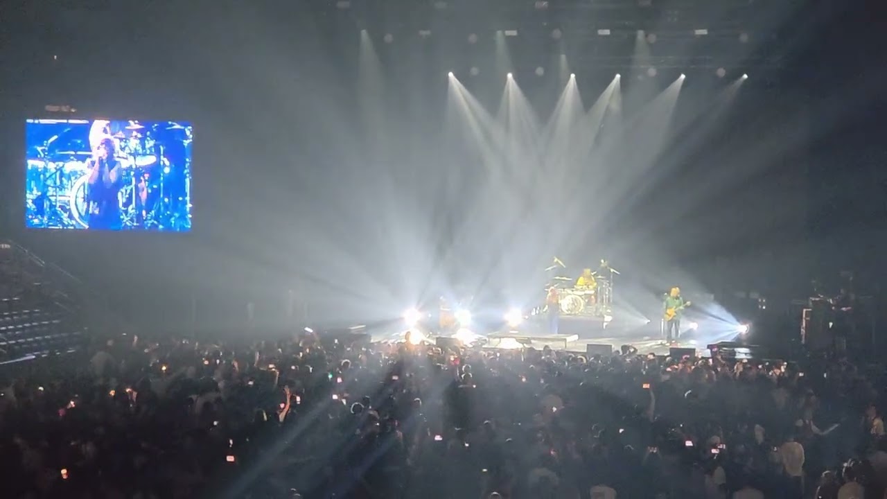 The Pilot | ONE OK ROCK – Live Performance in New Jersey! | North American Tour 2025