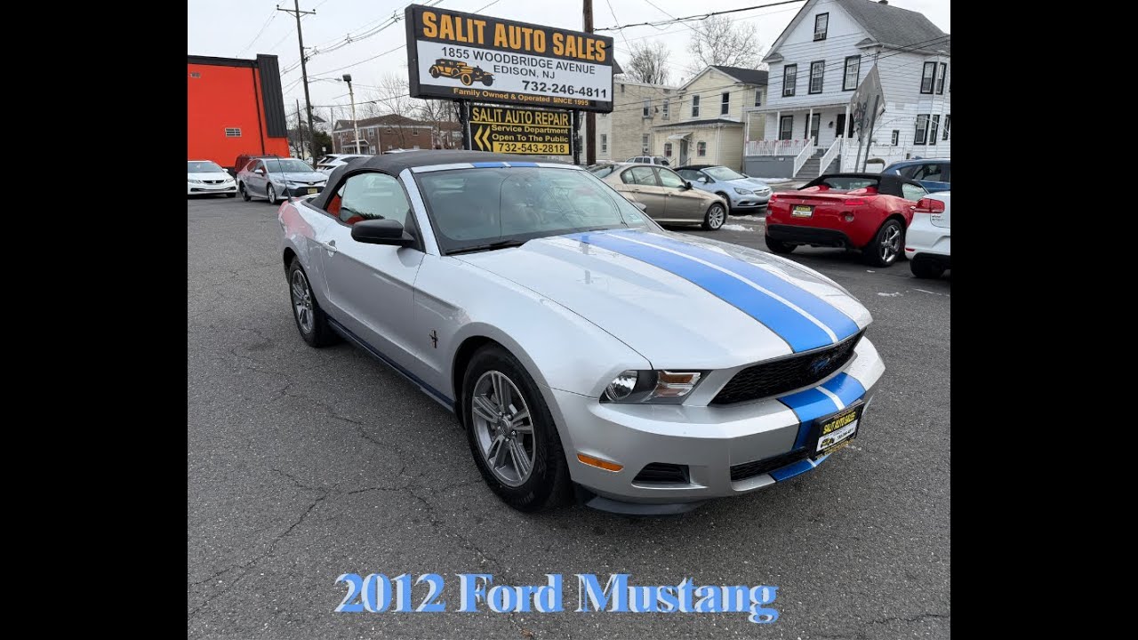 Небольшой пробег | Ford Mustang Premium 2012 года | Кабриолет