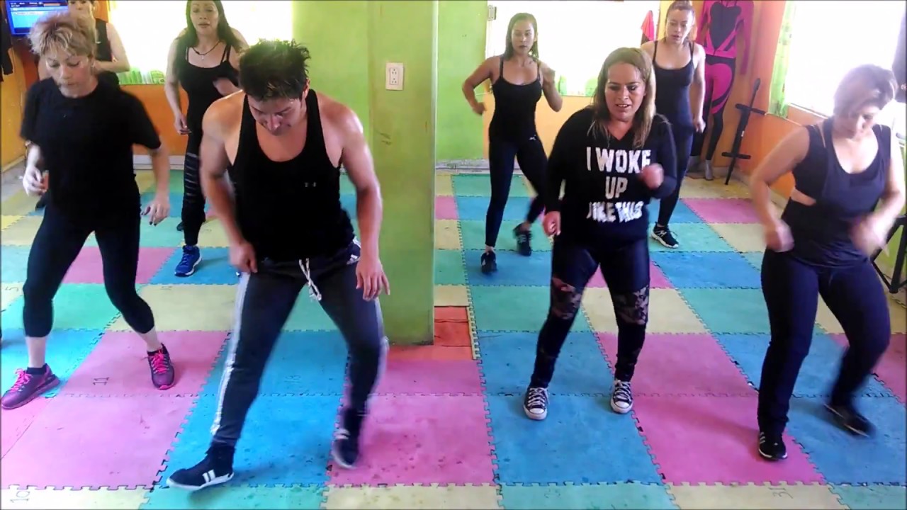 sacudete la arena vs salsa que rico la pones