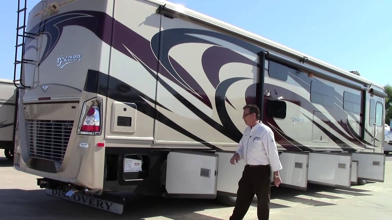 New 2016 Fleetwood Discovery 40G Class A Diesel Motorhome RV Holiday World of Houston in Katy, Texas