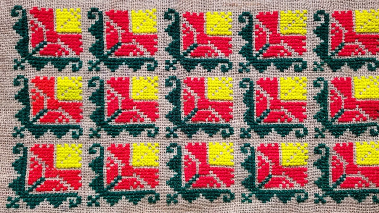 ফুল-পাতা দিয়ে ভরাট আসন ডিজাইন, Cross stich flower vorat ashon design, New ason design