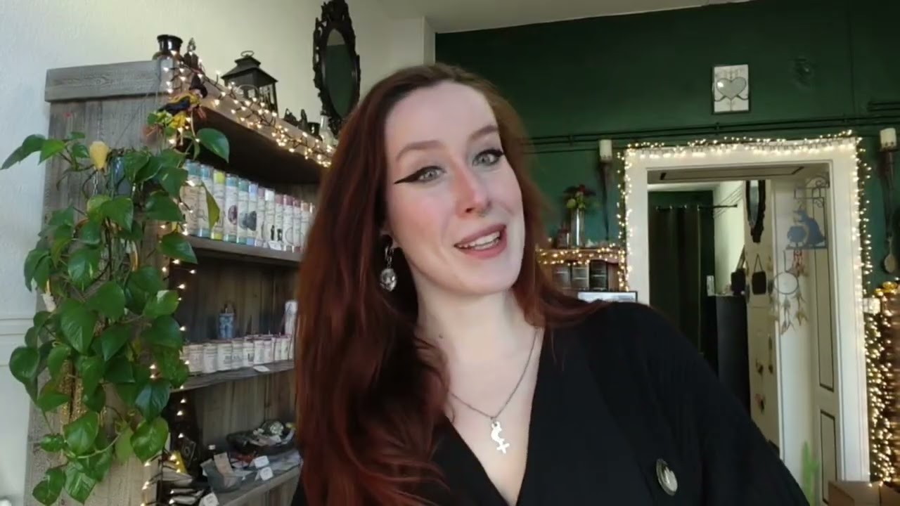 Nouveaut&eacute;s #tarot #voyance #krisssinclair #krisssinclairtv
