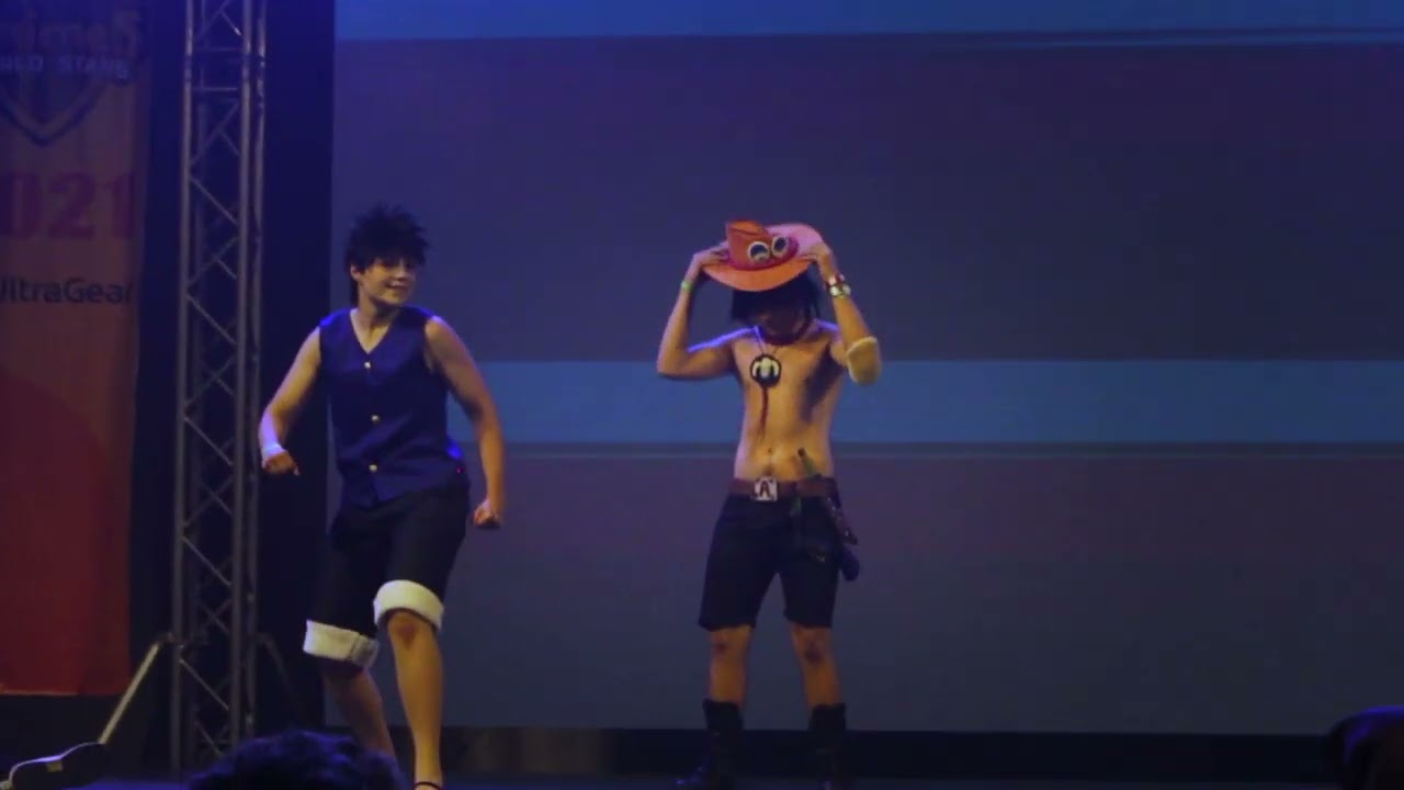 One Piece COSPLAY PERFORMANCE - Ace's death