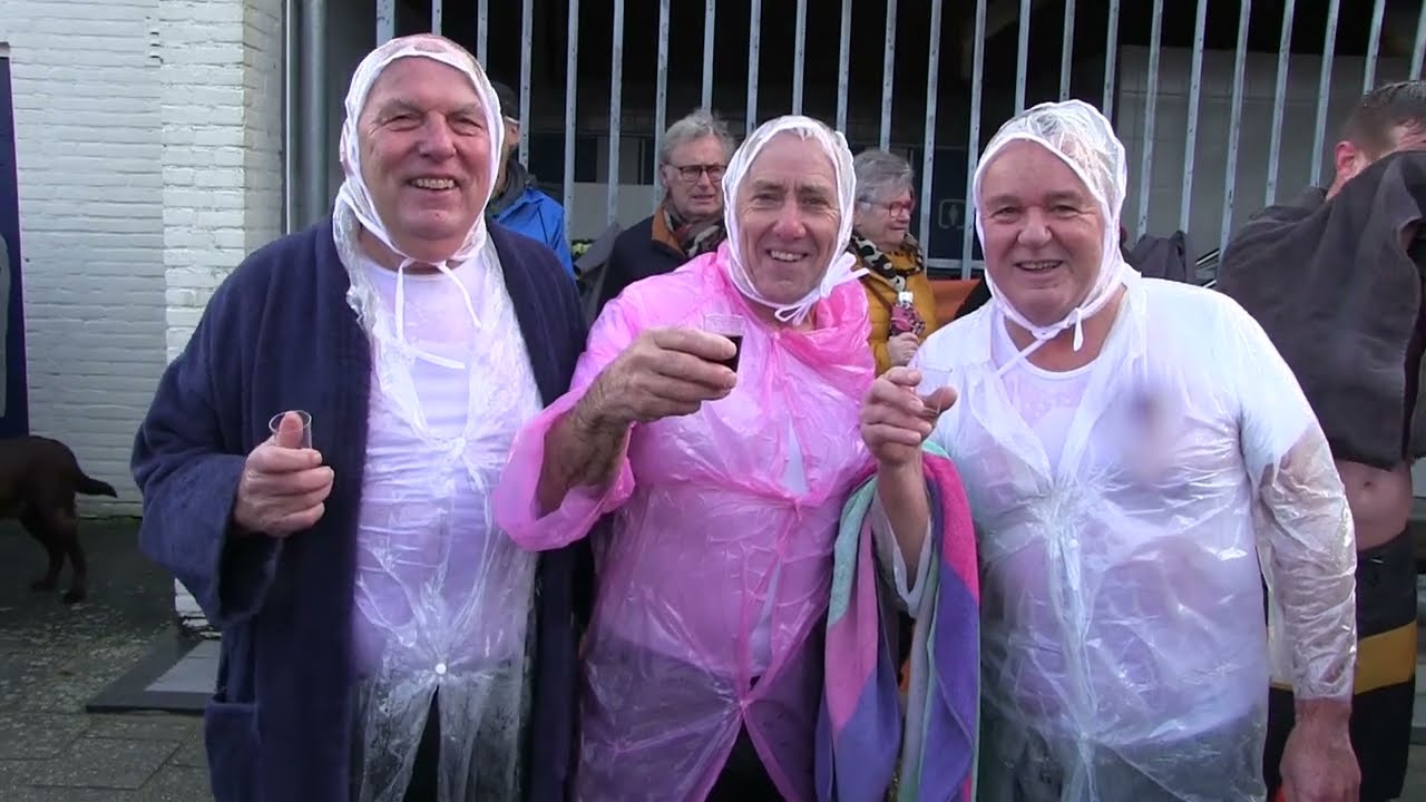 Nieuwjaarsduik in Gendt