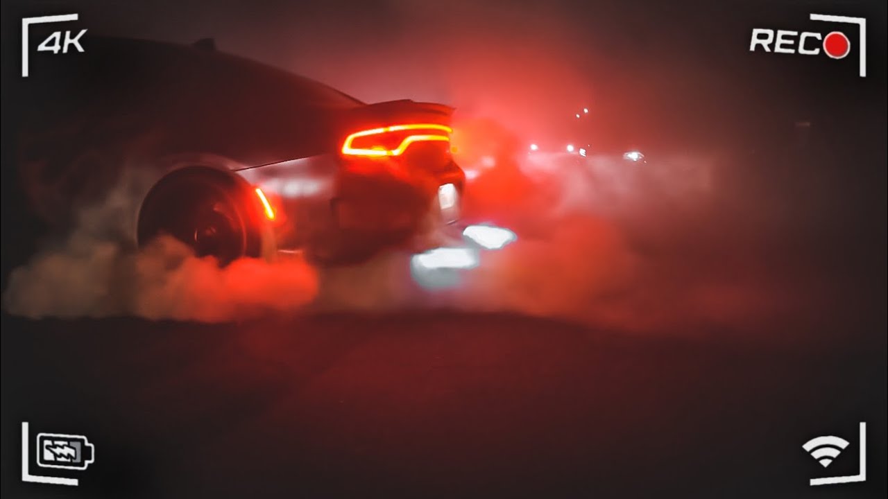 HELLCATS ЗАХВАТЫВАЮТ КАРМИТА... БЕЗУМИЕ... НАГРЕВАЕТСЯ