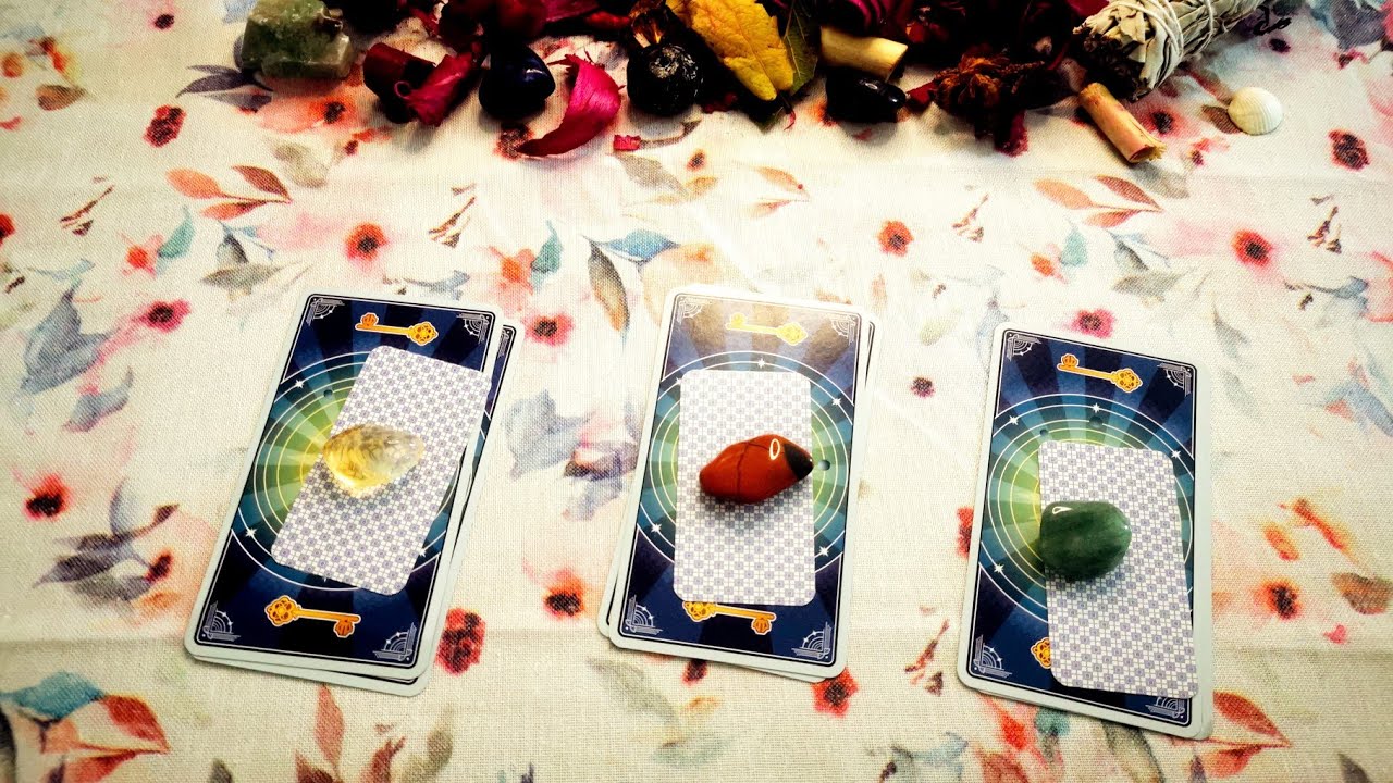 💰Avenir Professionnel : Tirage de cartes en 3 choix  👛| Blocages actuels et évolutions futures 🔮