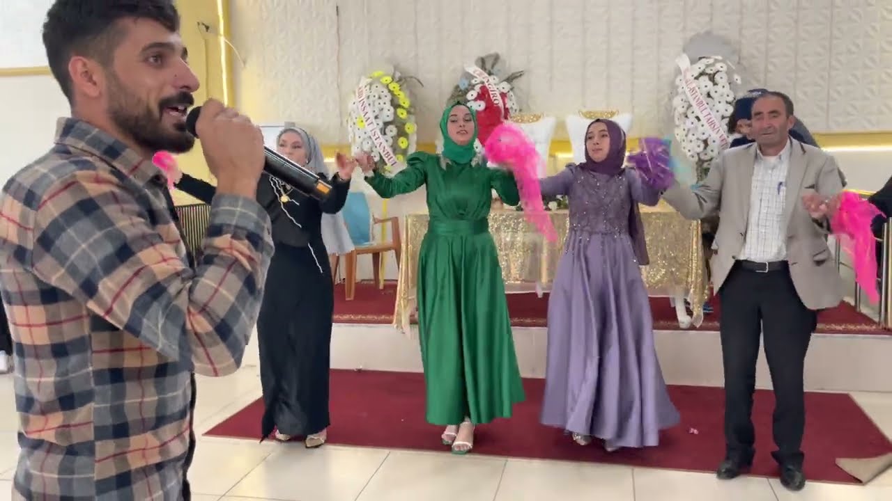 Aşkla halay çekmek bu olsa gerek
