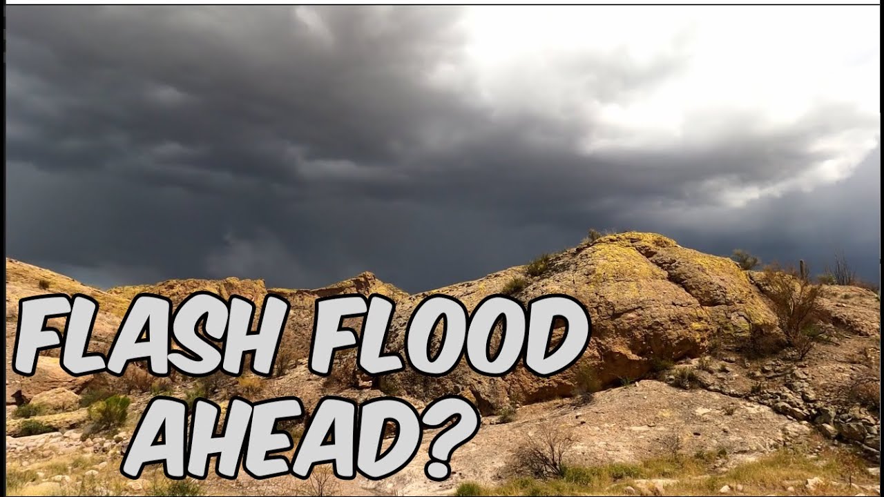 Amazing scenery hiking the Hackberry Spring Trail, that a flash flood ahead?