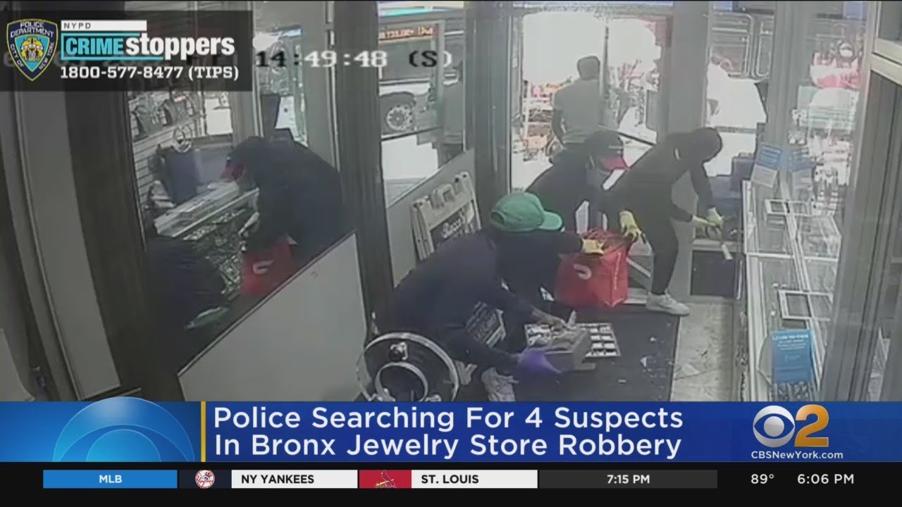 Bronx jewelry store robbery caught on camera, 4 suspects sought