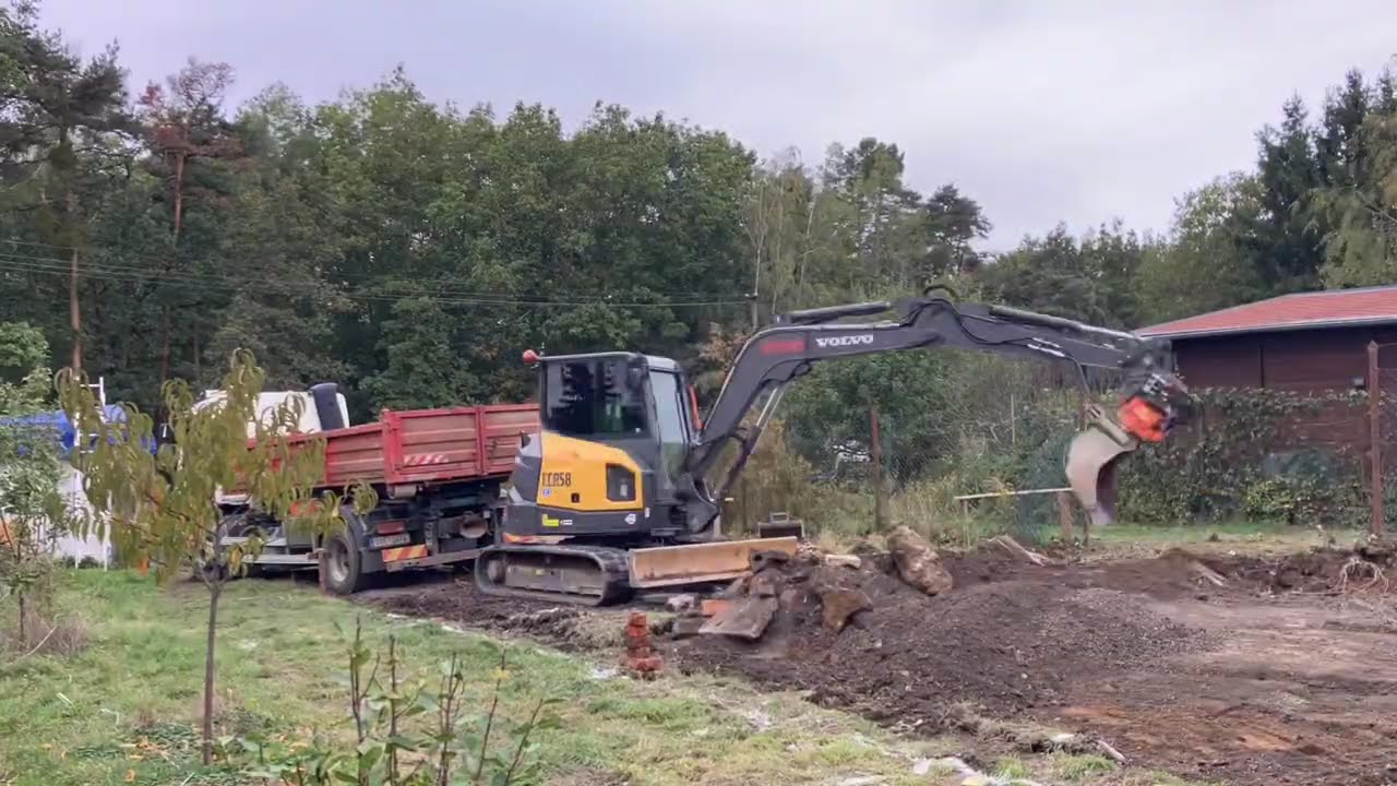 #15 Výkop základů, skrývka ornice, odvoz suti, timelaps- Postavil jsem dům