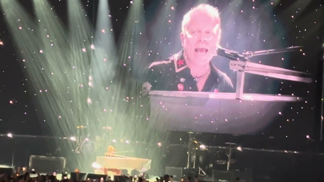 Dexter with Offspring sings “Gone Away” . Jan 30, 2026 @ Roger’s place Edmonton. Miss you Greg  💔