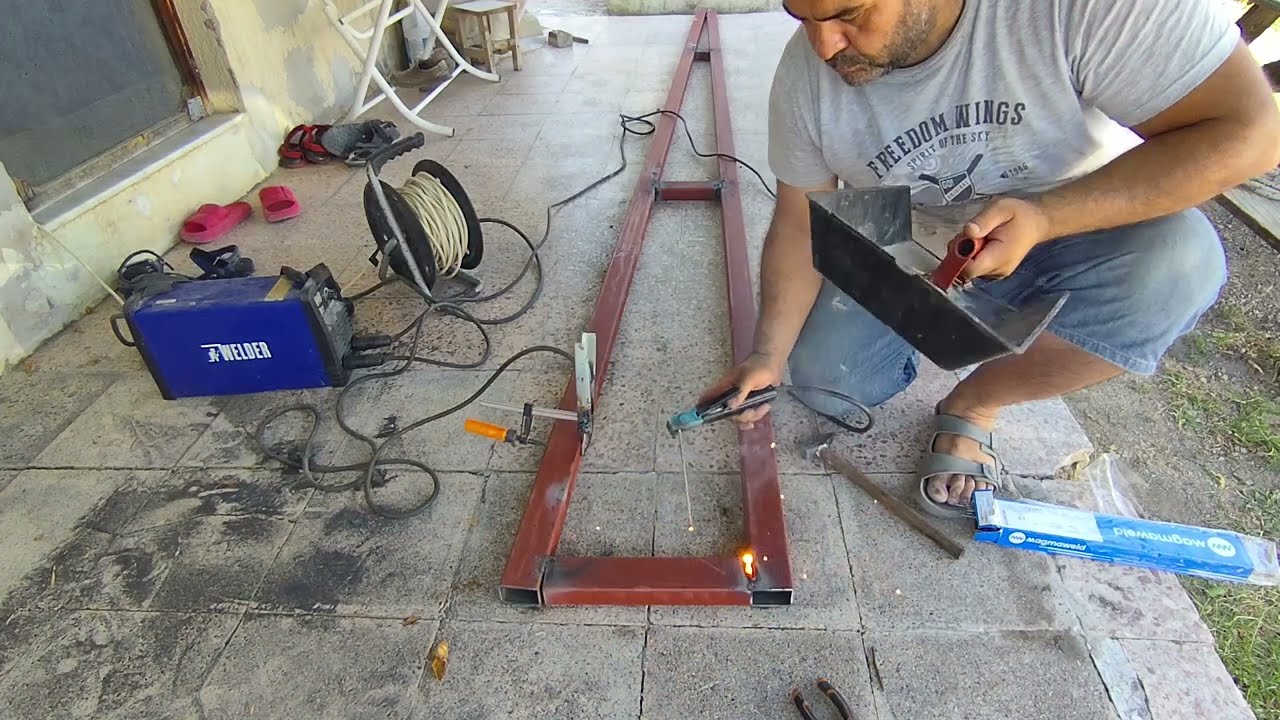 K&ouml;y Evimize Metal &Ccedil;atı Yaptık / Trapez Sa&ccedil; &Ccedil;atı Nasıl Yapılır /&Ccedil;elik &Ccedil;atı / Steel Roof Construction