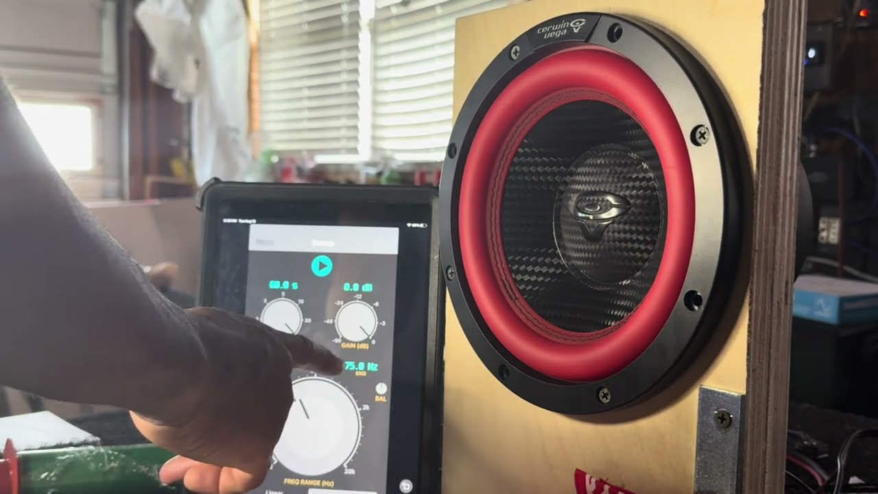 Cerwin Vega 2025 8” Free Air Frequency Sweep!!! I’m Shocked You May Be As Well!!😲 Oldie But Goodie!